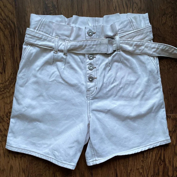 FREE People Cream Cotton 5 1/2” High  Rise Jean Cindy Utility Short Size 2 - Picture 3 of 13
